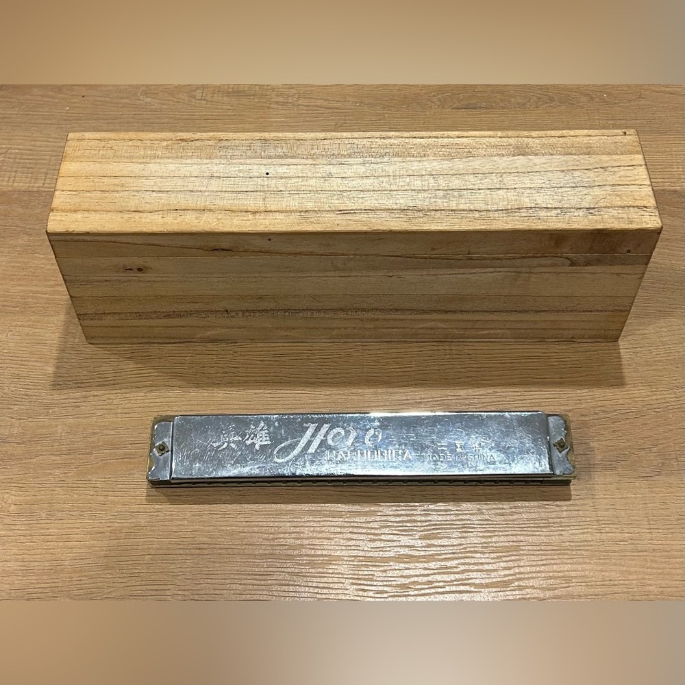 VTG Harmonica Hero Made In China Retro 48 Holes Comes With Wooden Box (Not OG)